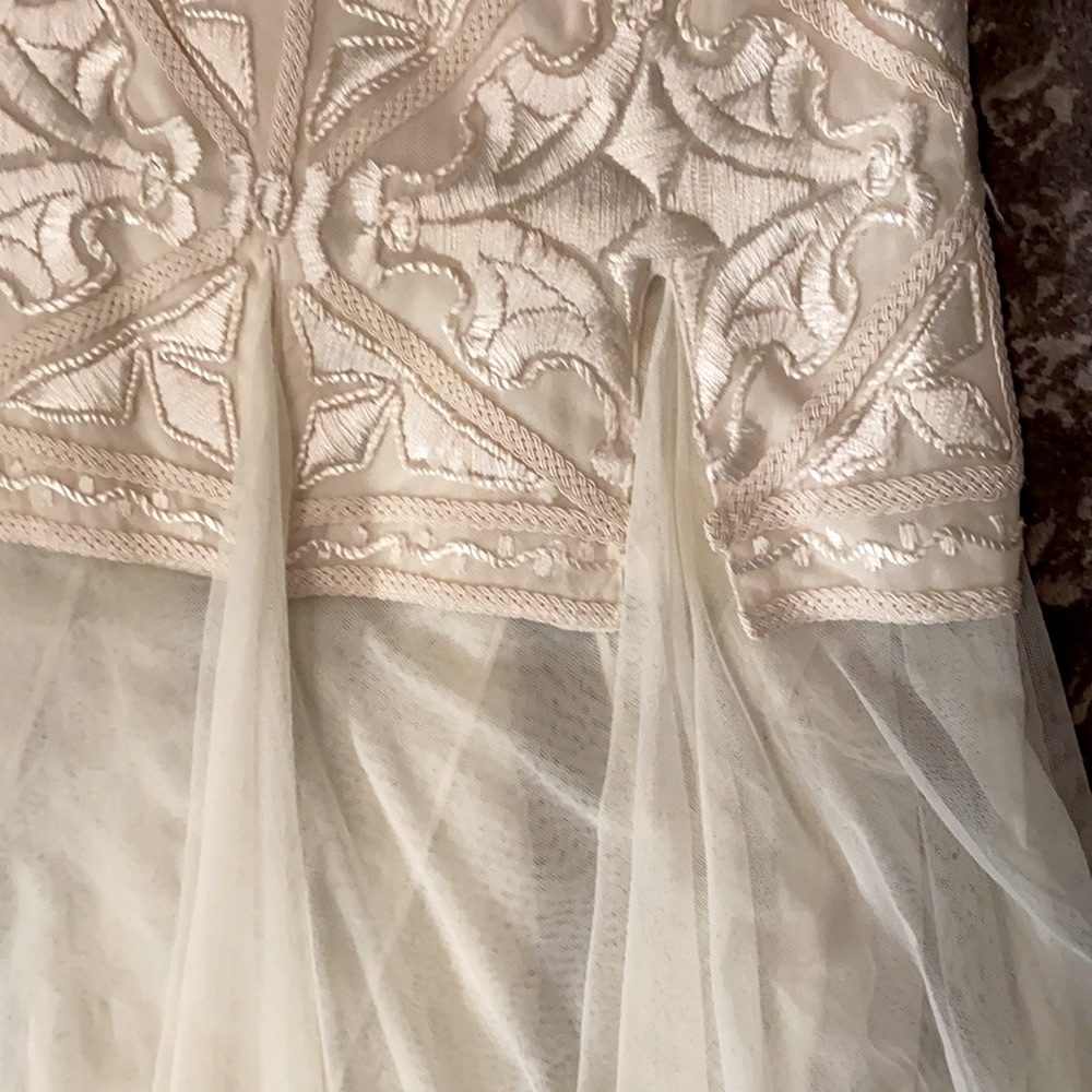 Carmen Marco Valvo elegant gown, one of a kind!